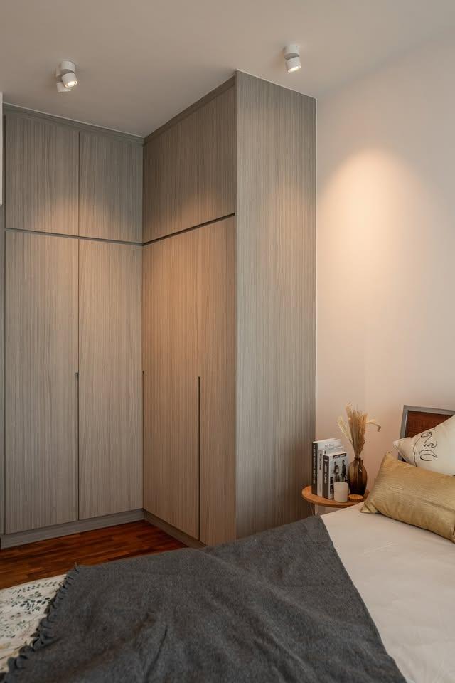 Modern Bedroom with Parquet Floor and Wardrobe