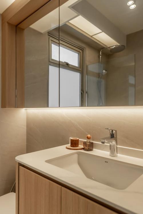 Modern Bathroom at 293D Bukit Batok St 21