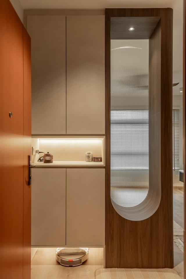 Modern Entryway with Small Storage and Shoe Cabinets