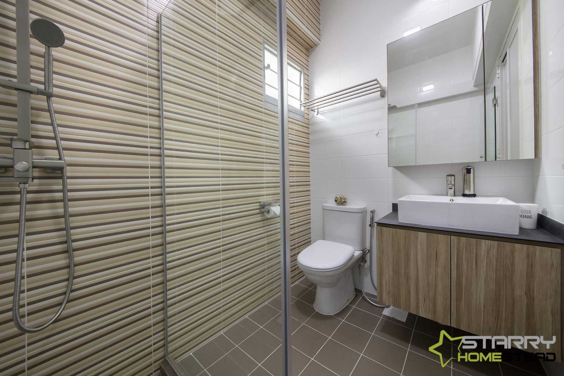 Scandinavian Bathroom with Mirror and Vanity Counter