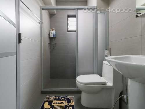 Contemporary Bathroom at Sengkang - 121C Sengkang Way (HDB)