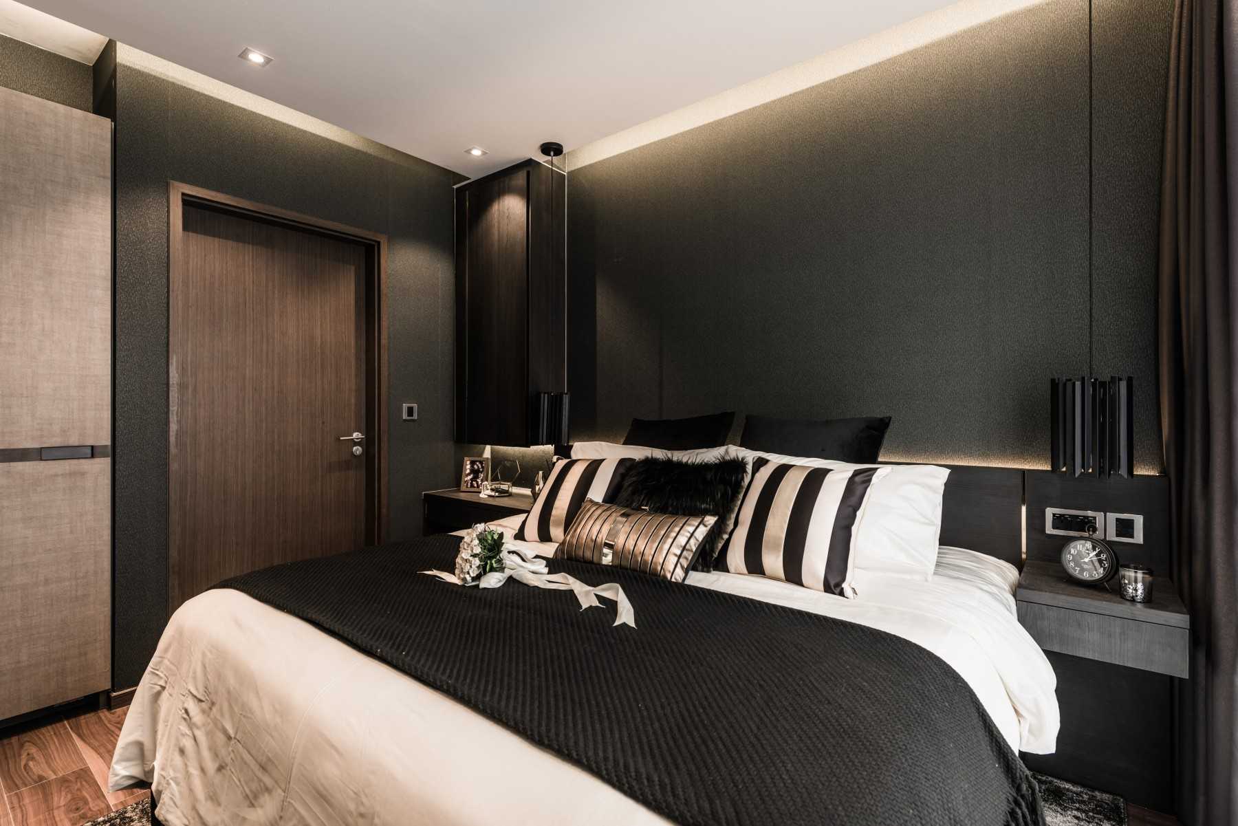 Eclectic Bedroom with Built-in Bed and Bedside Table