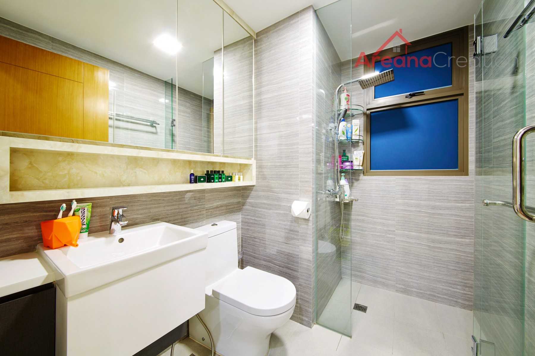 Contemporary Bathroom with Homogeneous Tiles and Wood Flooring