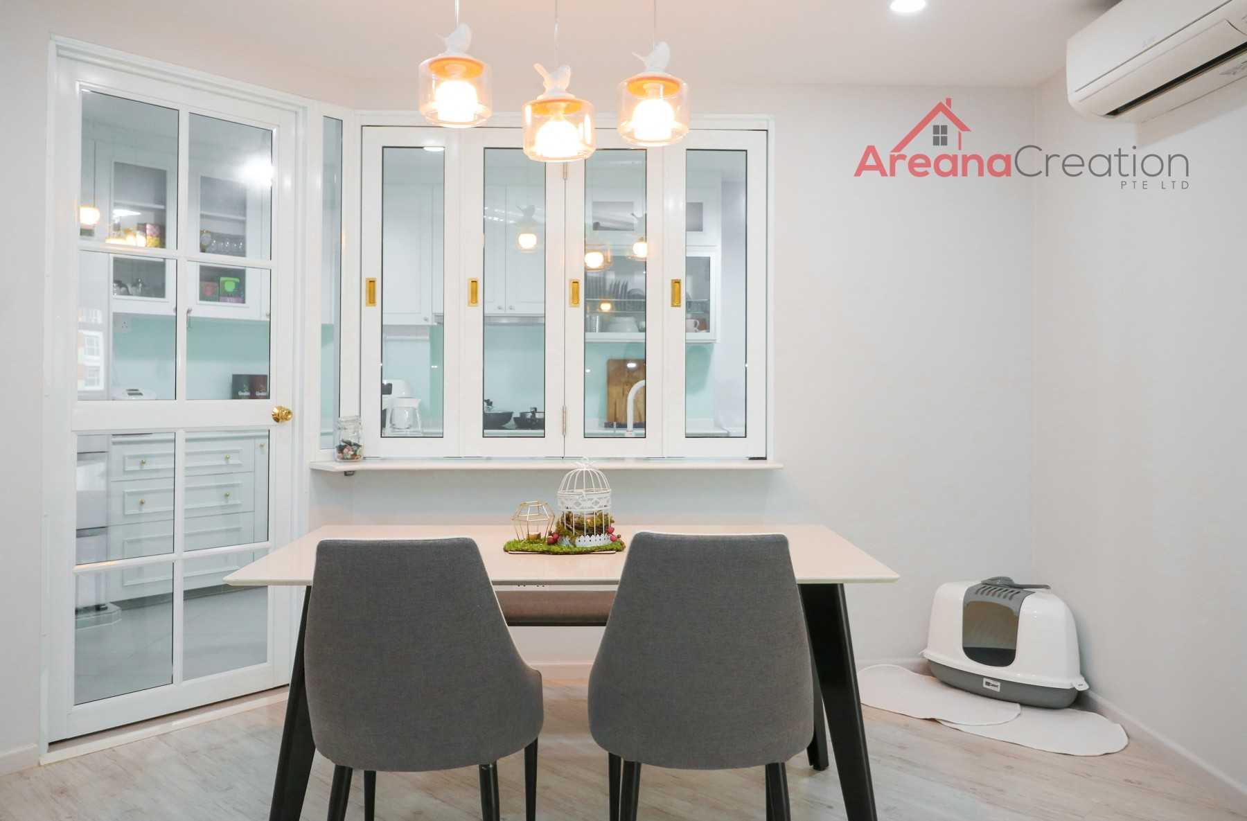 Minimalist Dining Room with Dining Table and Dining Chairs
