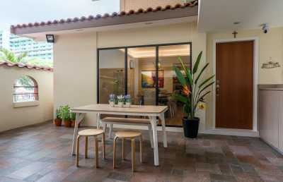 Minimalist at 299 Bedok Court