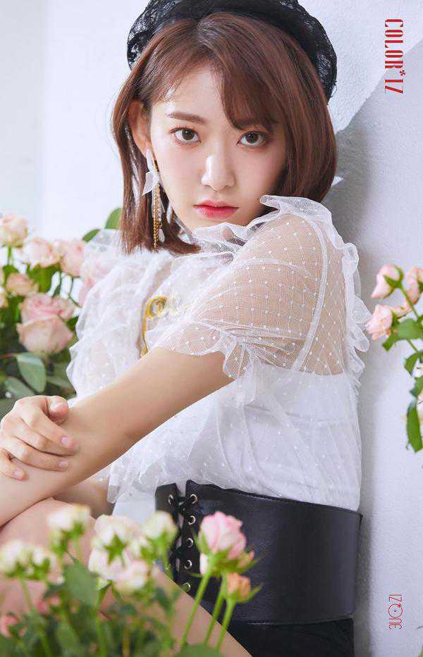 IDOL thông tin ca sĩ Sakura IZ ONE kpop