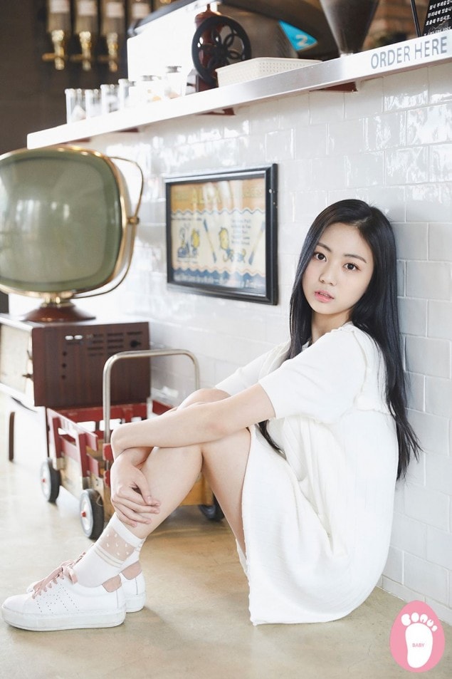 Tin tức Kpop thành viênChaehyun nhóm BonusBaby profile member