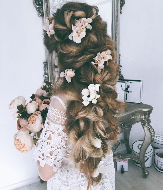 超梦幻「花朵编发」只要三步骤!快揪闺蜜一起变身乐佩公主