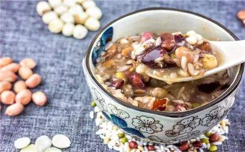 雲苓扁豆衣赤小豆薏米湯