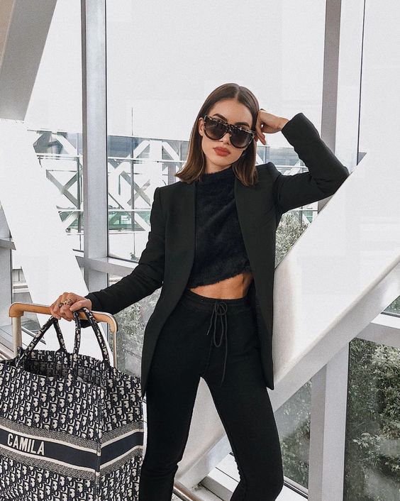 Dior book tote 穿搭風格