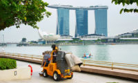 Singapore-cleaner-123RF