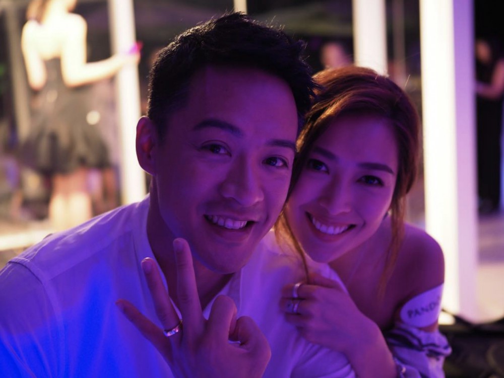 回顾宋熙年陈智燊夫妇的甜蜜时刻,宋熙年计划bb出生后仍会边工作边凑