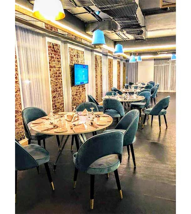 Buy Grace Cox Smart Hotel Couple Room 1 Night Package During Weekdays Online