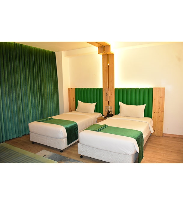 Buy Grace Cox Smart Hotel Twin Room 1 Night Package During Weekdays Online