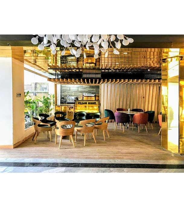 Buy Grace Cox Smart Hotel 4 Persons family Room 1 Night Package During Weekdays Online