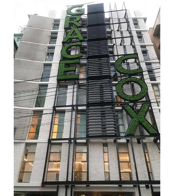 Buy Grace Cox Smart Hotel Couple Room 1 Night Package During Weekdays Online