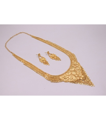 Buy Women's Stylish Jwewlry Set Online 