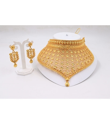 Buy Women's Stylish Jewelry Set Online