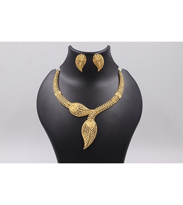 Buy Women's Stylish Jewelry Set Online