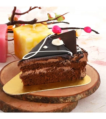 Chocolate Triangle Pastry 60gm ± 