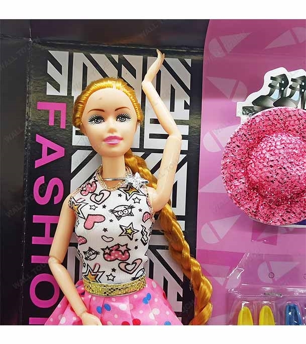 Picture of Beauty Fashion Girl Barbie Doll