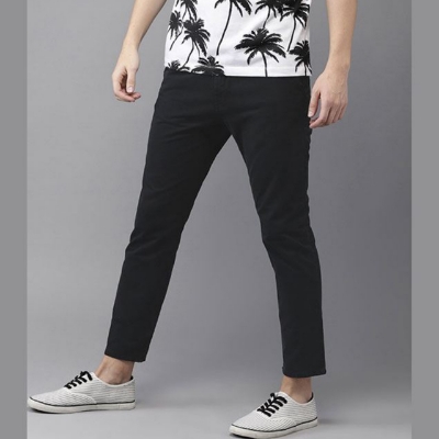 Picture of Men’s Slim-Fit Chino Gabardine Pants Deep Black