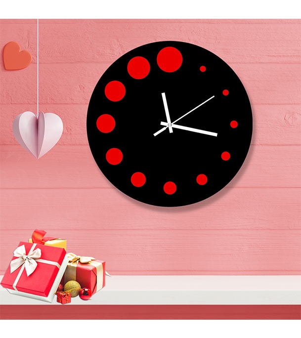 Picture of Valentine Thematic Wooden Board Wall Clock