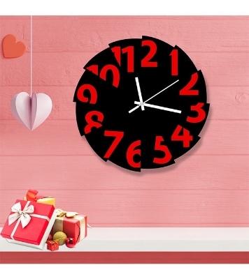 Picture of Valentine Thematic Wooden Board Wall Clock