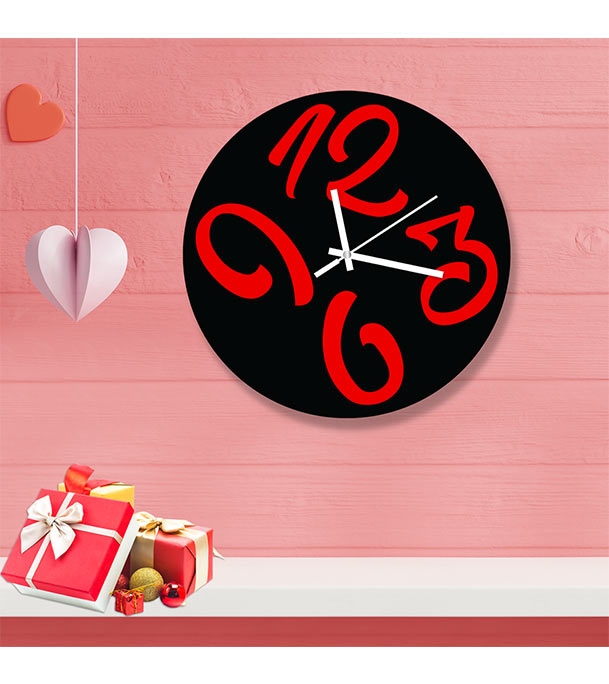 Picture of Valentine Thematic Wooden Board Wall Clock