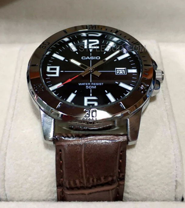 Buy Casio Enticer Date Silver Belt Watch MTP-VD01L-1BVUDF Online 