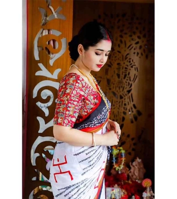 Picture of Women's Half Silk Skin Print Saree