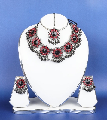 Picture of  Beautiful and Elegant Neckpiece For Girls and Women 