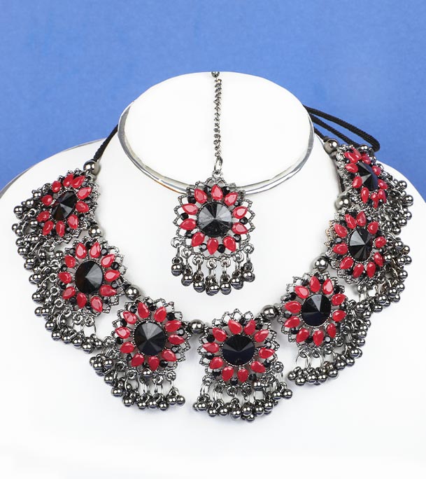 Picture of  Beautiful and Elegant Neckpiece For Girls and Women 