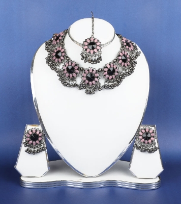 Picture of  Beautiful and Elegant Neckpiece For Girls and Women 