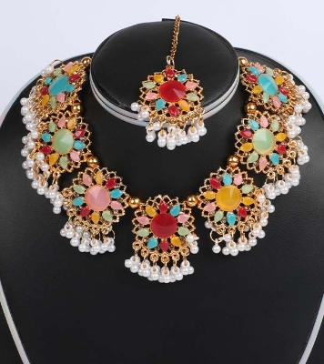 Picture of Beautiful and Colorful Neckpiece For Girls and Women 