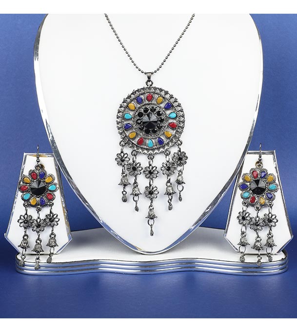 Picture of MultiColor Antique Long Chain Neckpiece For Girls and Women 