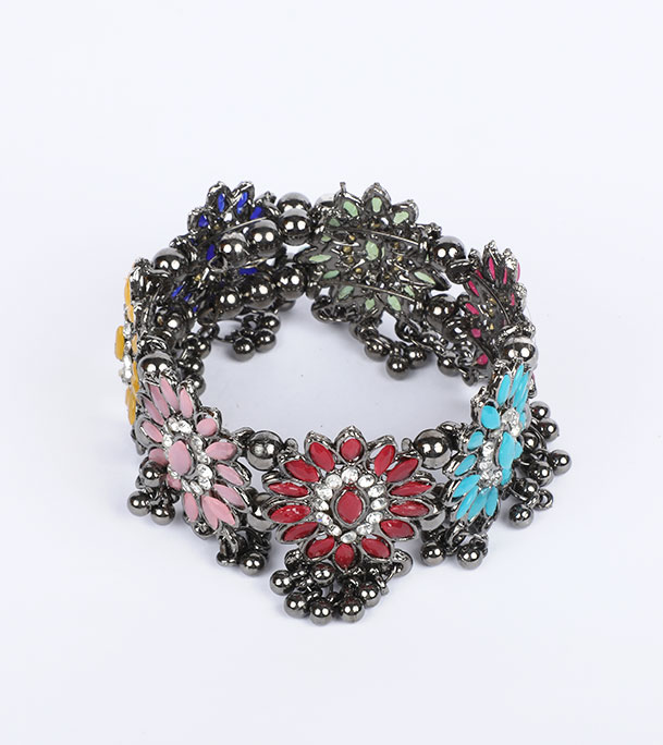 Picture of Beautiful Free Size Antique Bracelet For Girls And Women 