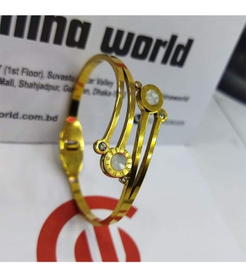 Picture of Golden and Black Combination Bracelet For Girls and Women 