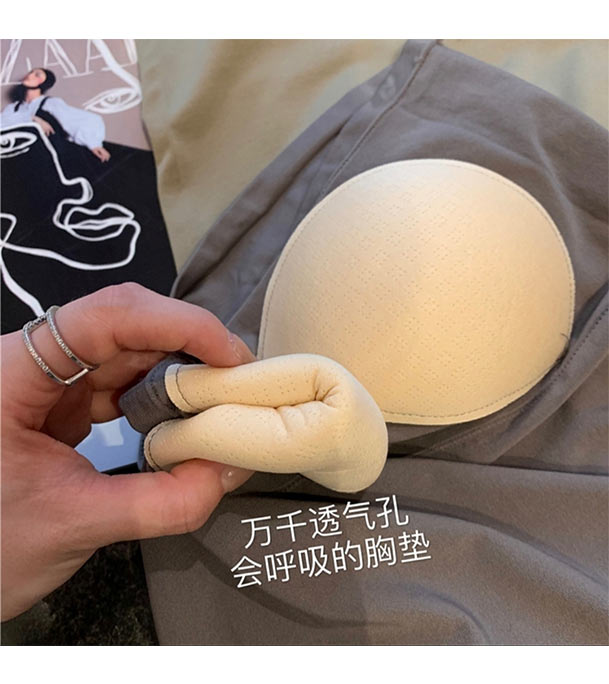 Picture of Women Silk Padded Comfortable Bra For Regular Use(One Piece) Multicolor