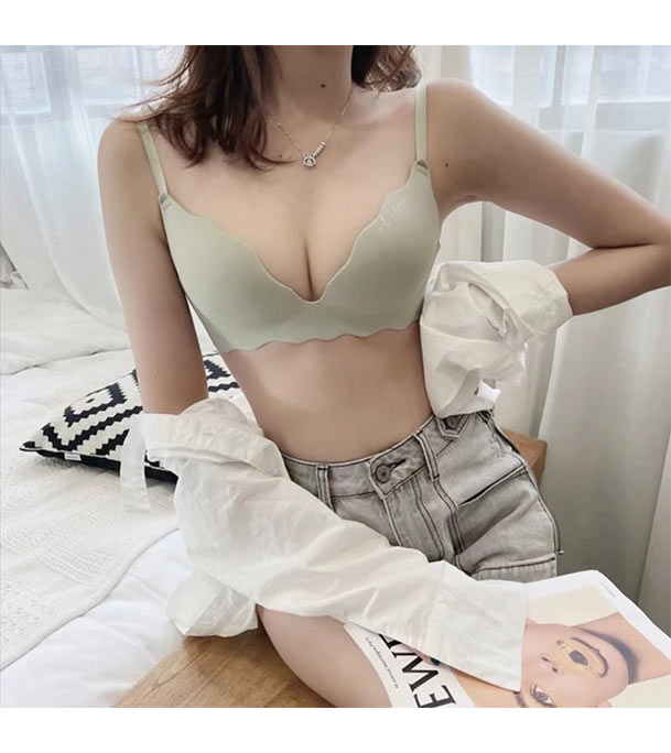 Picture of Importedd Premium Stylish New Design Padded Push Up Bra for Women-One Piece