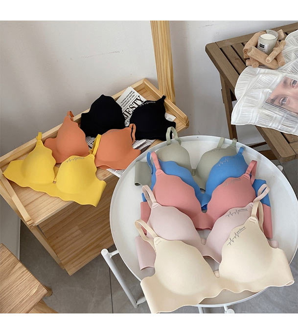 Picture of Importedd Premium Stylish New Design Padded Push Up Bra for Women-One Piece Multicolor