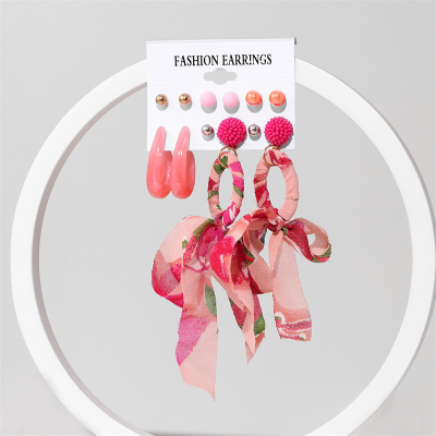 Picture of Beautiful and Trendy Earring Set For Girls and Women 