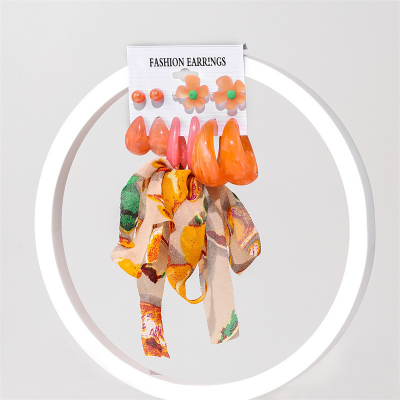 Picture of Beautiful and Trendy Earring Set For Girls and Women 