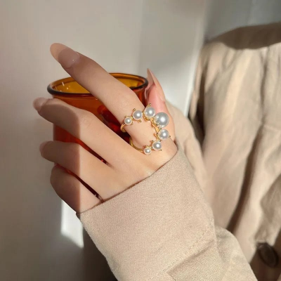 Picture of Trendy Finger Ring For Girls and Women 