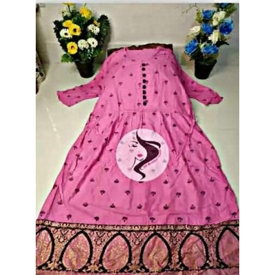 Picture of Stylish and fashionable women tops