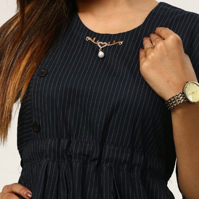 Picture of Stylish and fashionable women kammez