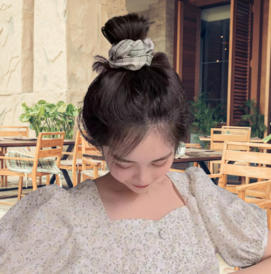 Picture of Silk Scrunchie Hair Band And braselet For Girls 5 Piece - Hair Band