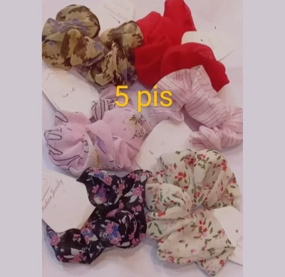 Picture of Silk Scrunchie Hair Band And braselet For Girls 5 Piece - Hair Band