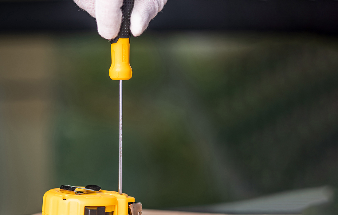 Picture of Deli Tools EDL633100  Philips Screwdriver PH0x100mm