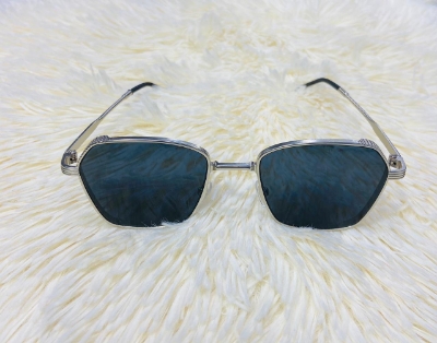 Picture of Men's Fashionable Sunglass 